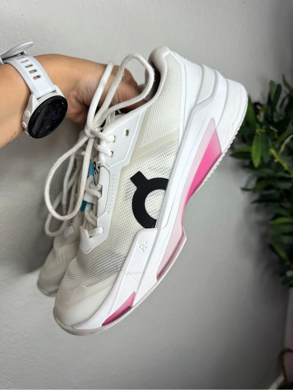 On Cloudnova Court White Pink Tennis Shoes Women’s Size 9 Athletic Sneakers